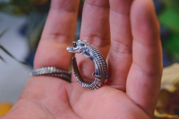 Baby Alligator Ring - Holy Buyble