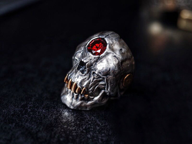 Crystal Eye Cyclops Skull Ring - Holy Buyble
