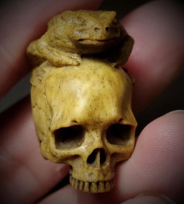 Frog Skull Pendant Necklace