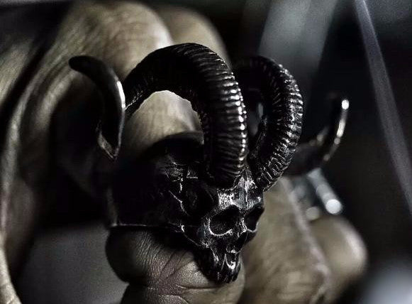 Horned Demon Skull Silver Ring - Holy Buyble