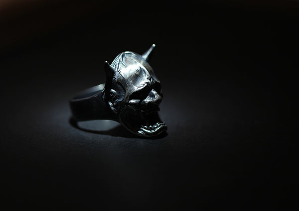 Old hony devil ring LTD (ハロウィン限定) Halloween Punk Gothic Dragon Claw Devil Eye Ring