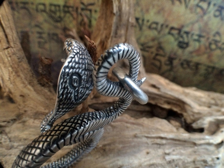 King Cobra Snake Pendant - Holy Buyble