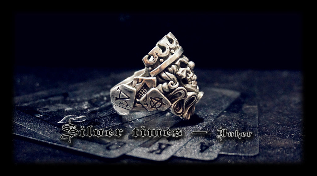 Poker Skull Ring - Holy Buyble