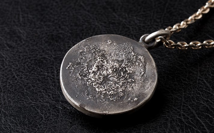 Japanese Samurai Mask Pendant - Holy Buyble
