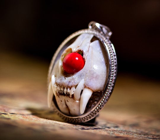 Skull Skeleton Animal Bone Beast Pendant Necklace