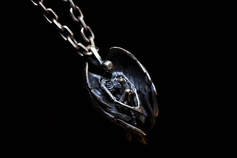 🐍 Golden Brass Viper Snake Shoe Lace Charm