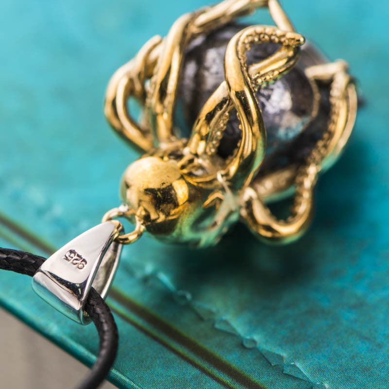 Skull & 18K Gold Plated Octopus Pendant - Holy Buyble