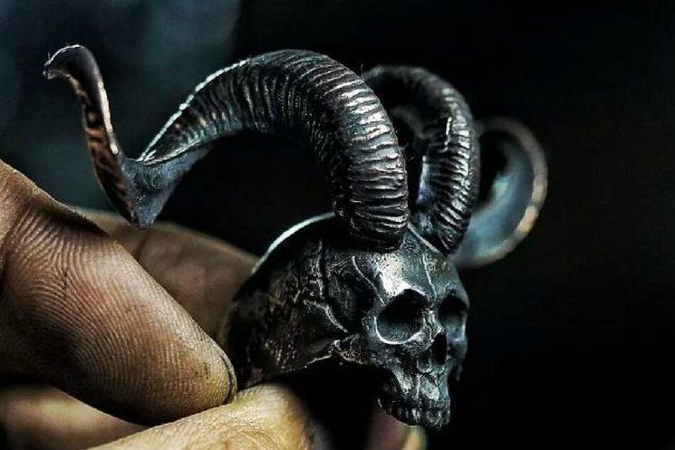 Horned Demon Skull Silver Ring - Holy Buyble
