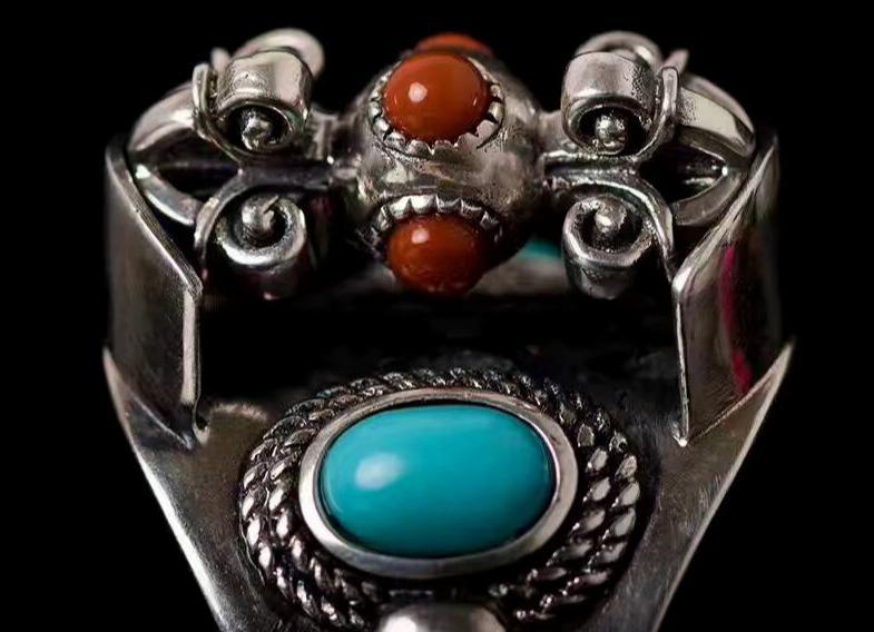 Tibetan Spinning Vajra Ring - Holy Buyble