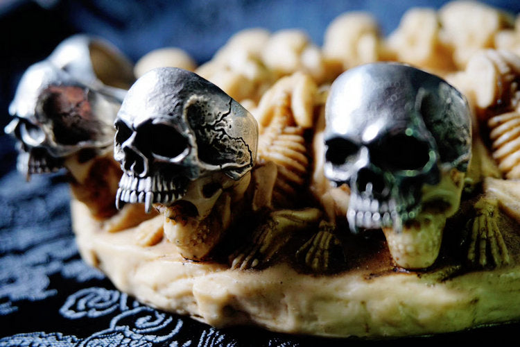 Half Jaw Vampire Skull Ring - Holy Buyble