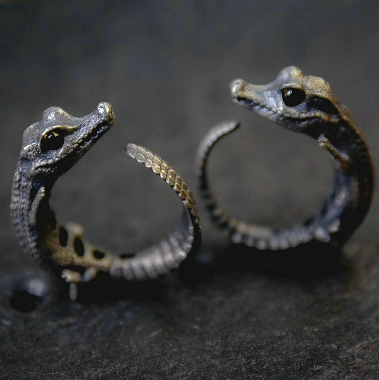 Baby Alligator Ring - Holy Buyble