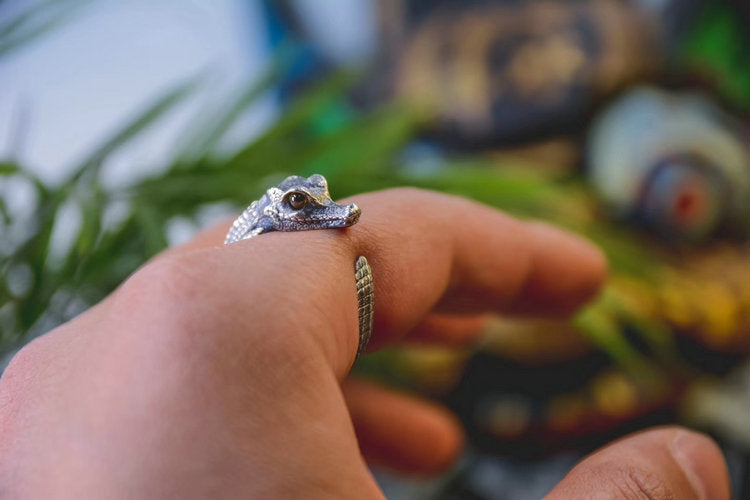 Baby Alligator Ring - Holy Buyble