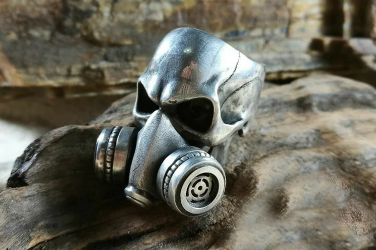 Gas Mask Skull Ring - Holy Buyble