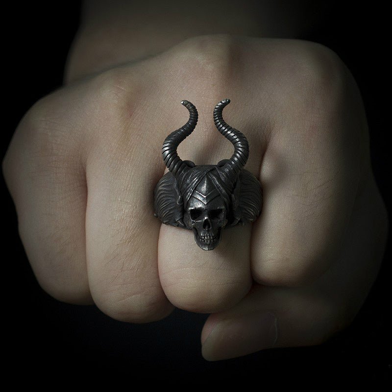 Maleficent Horned Skull Ring - Holy Buyble