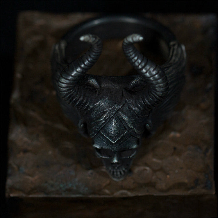 Maleficent Horned Skull Ring - Holy Buyble