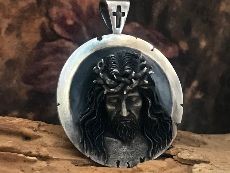 Master Craft Jesus Pendant - Holy Buyble