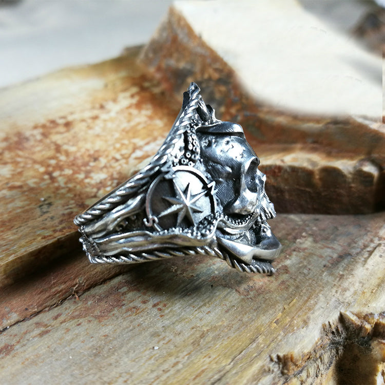 Pirate Skull Ring - Holy Buyble