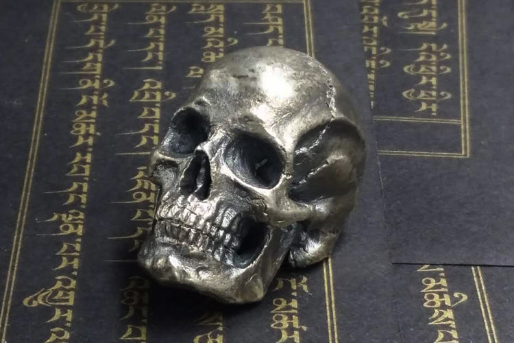 Realistic Skull Necklace - Holy Buyble