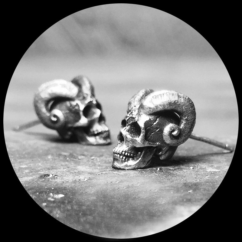 Horned Skull Satan Earring - Holy Buyble