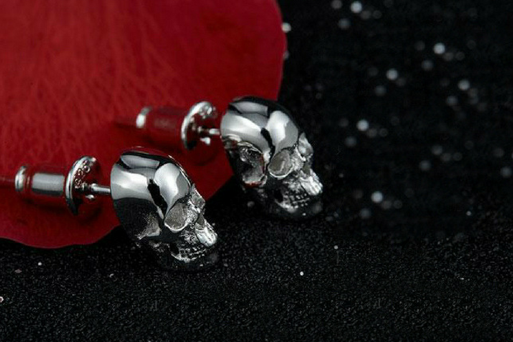 Skull Earrings - Holy Buyble